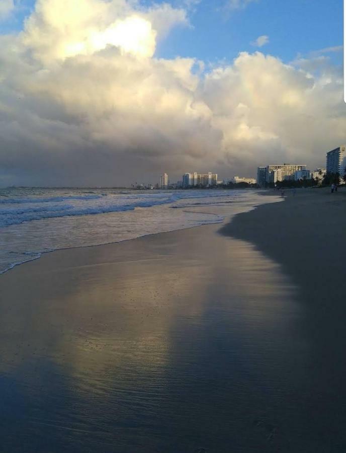 Апартаменты Beach Front Apt 4 At Isla Verde Tower Сан-Хуан Экстерьер фото